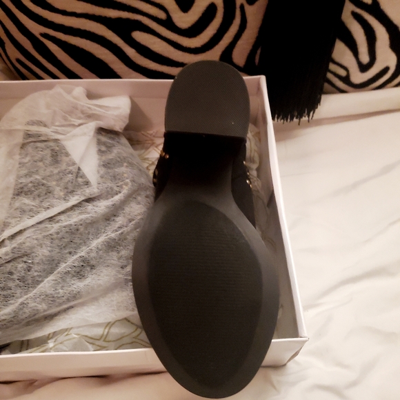 Shoes - Picture 9 of 9